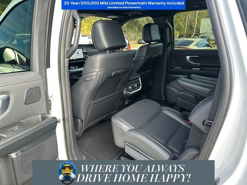 New 2025 Ford Expedition Max Platinum w/ Stealth Performance Package image 26