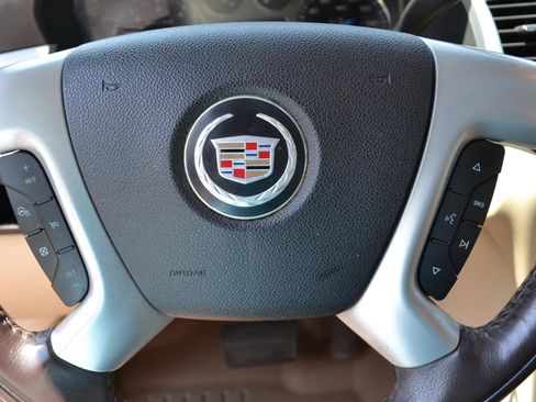 Used 2008 Cadillac Escalade EXT AWD/4WD image 16