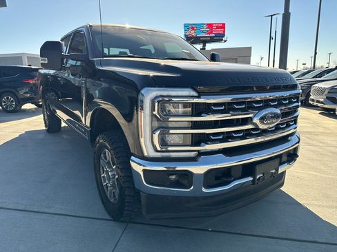 Used 2024 Ford F250 Lariat image 3