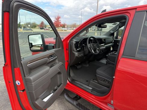 New 2026 Chevrolet Silverado 2500 LT w/ Trail Boss Package image 9