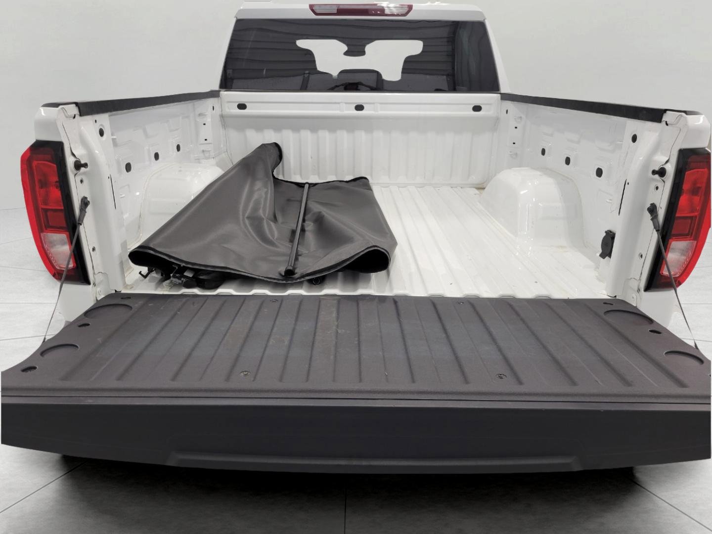 Used 2024 GMC Sierra 1500 Elevation AWD/4WD image 16