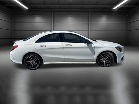 Used 2019 Mercedes-Benz CLA 250 4MATIC image 4