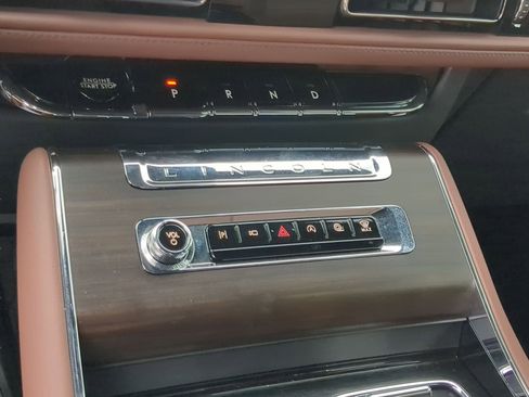 New 2026 Lincoln Aviator Reserve w/ Luxury Package RWD image 19