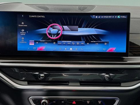 Used 2025 BMW X5 xDrive40i w/ Parking Assistance Package image 15