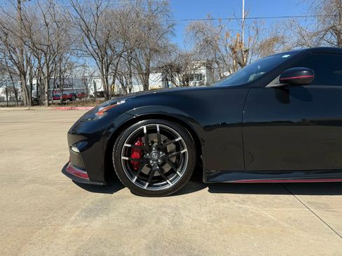Used 2020 Nissan 370Z NISMO image 13