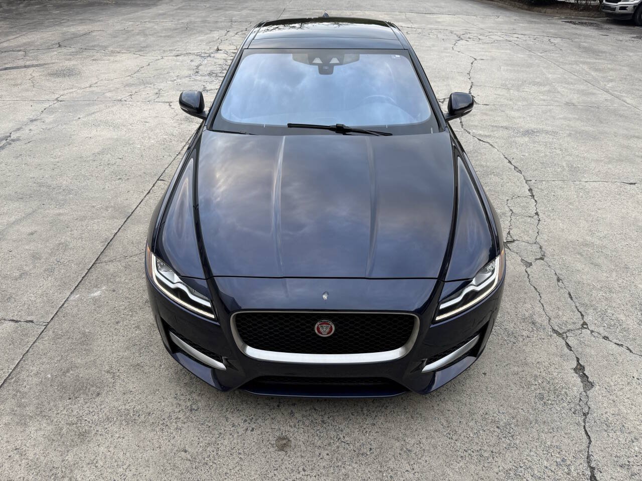Used 2018 Jaguar XF R-Sport AWD/4WD image 14