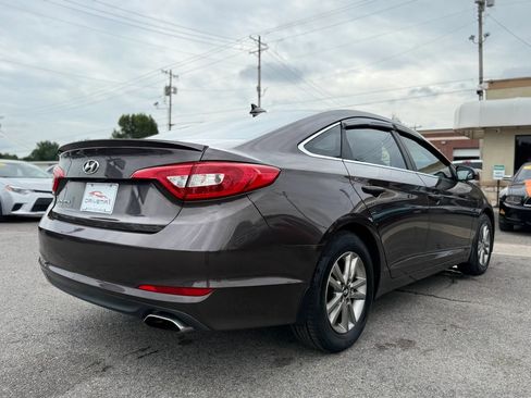 Used 2015 Hyundai Sonata SE FWD image 4