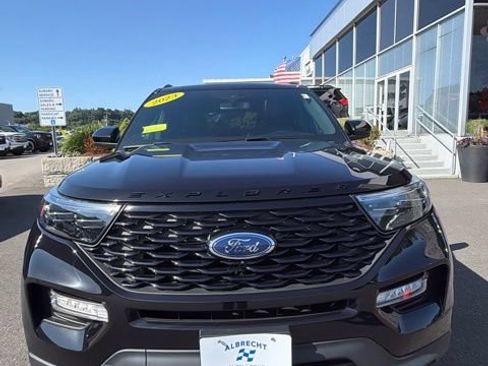 Used 2023 Ford Explorer ST-Line w/ Class IV Trailer Tow Package AWD/4WD image 2