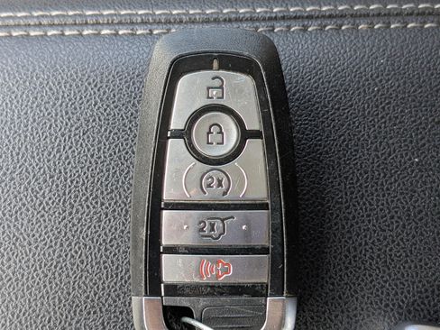 Used 2022 Ford Escape SE w/ Convenience Package AWD/4WD image 35