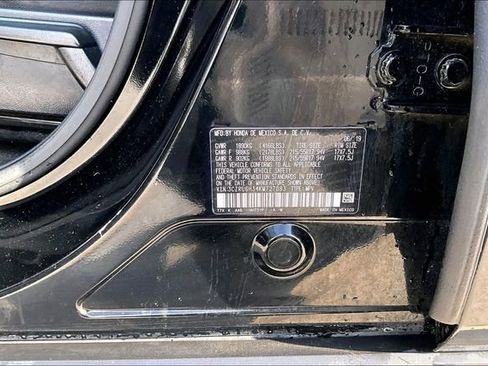 Used 2019 Honda HR-V LX image 16