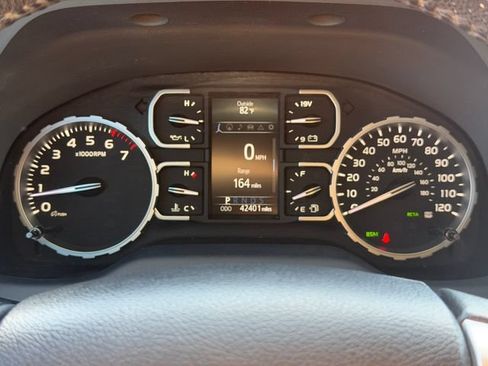 Used 2021 Toyota Tundra Limited w/ Limited Premium Package RWD image 11