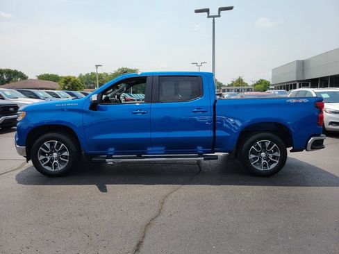 Used 2023 Chevrolet Silverado 1500 LT AWD/4WD image 7