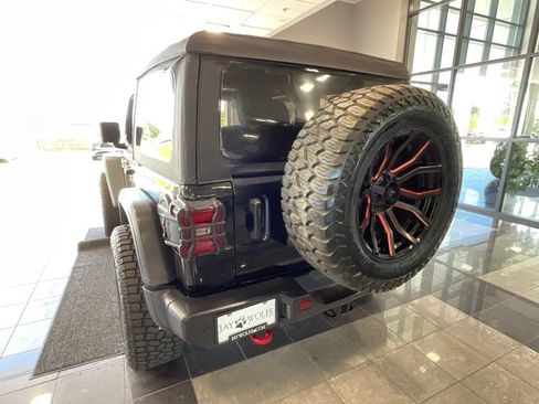 Used 2021 Jeep Wrangler Rubicon AWD/4WD image 5