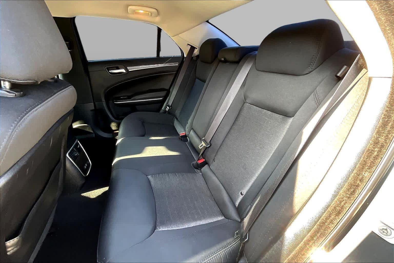 Used 2019 Chrysler 300 Touring w/ Sport Appearance Package RWD image 19