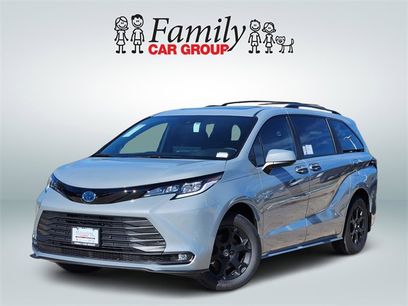 New 2025 Toyota Sienna XLE Woodland Edition