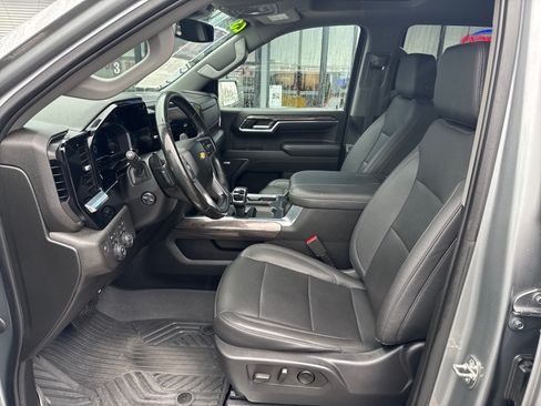 Used 2023 Chevrolet Silverado 1500 LTZ AWD/4WD image 9