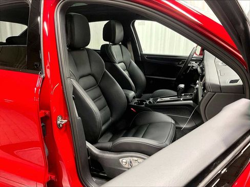 New 2026 Porsche Macan S image 29