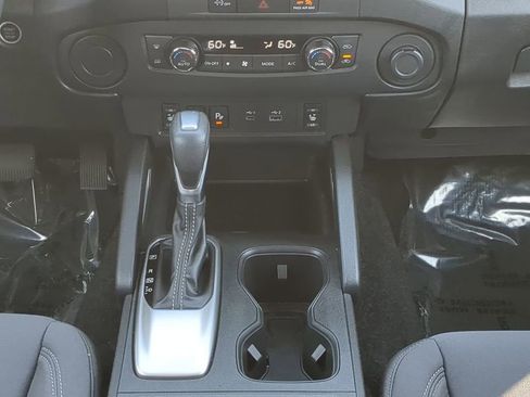 Certified 2024 Nissan Frontier SV w/ SV Convenience Package image 19
