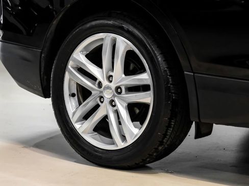 Used 2018 Chevrolet Equinox Premier FWD image 52