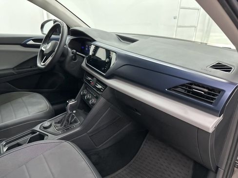 Used 2022 Volkswagen Taos SE image 27