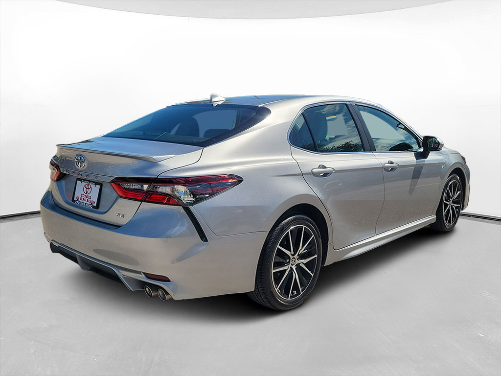 Used 2024 Toyota Camry SE FWD image 4