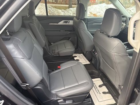 New 2026 Ford Explorer Active w/ Active Comfort Package image 15