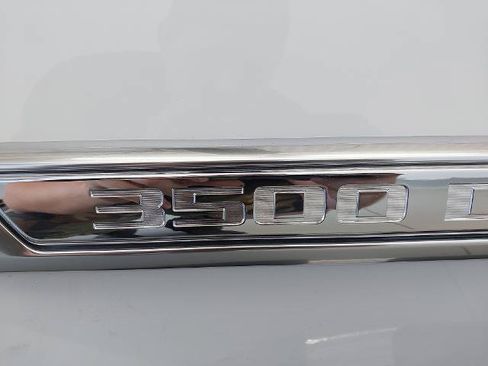 New 2026 Chevrolet Silverado 3500 High Country w/ High Country Premium Package AWD/4WD image 32