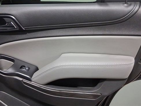 Used 2017 Chevrolet Tahoe LT image 17