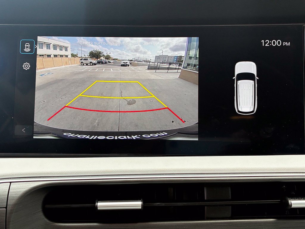 Used 2026 Hyundai Palisade SEL FWD image 18