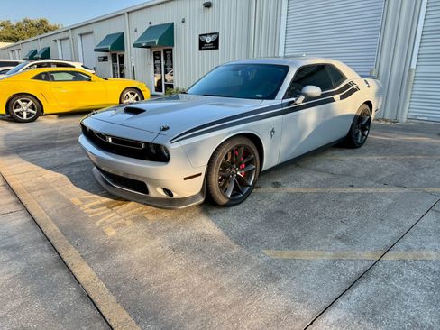 Used 2022 Dodge Challenger R/T w/ Plus Package image 14