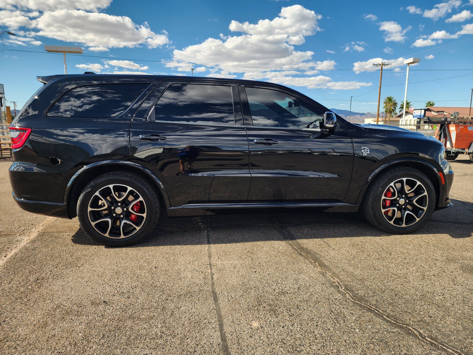 Used 2025 Dodge Durango SRT Hellcat w/ Trailer Tow Group IV AWD/4WD image 4
