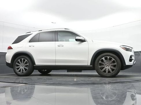 Used 2024 Mercedes-Benz GLE 350 4MATIC image 11