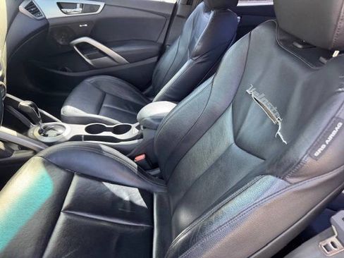 Used 2014 Hyundai Veloster RE:FLEX Edition image 19