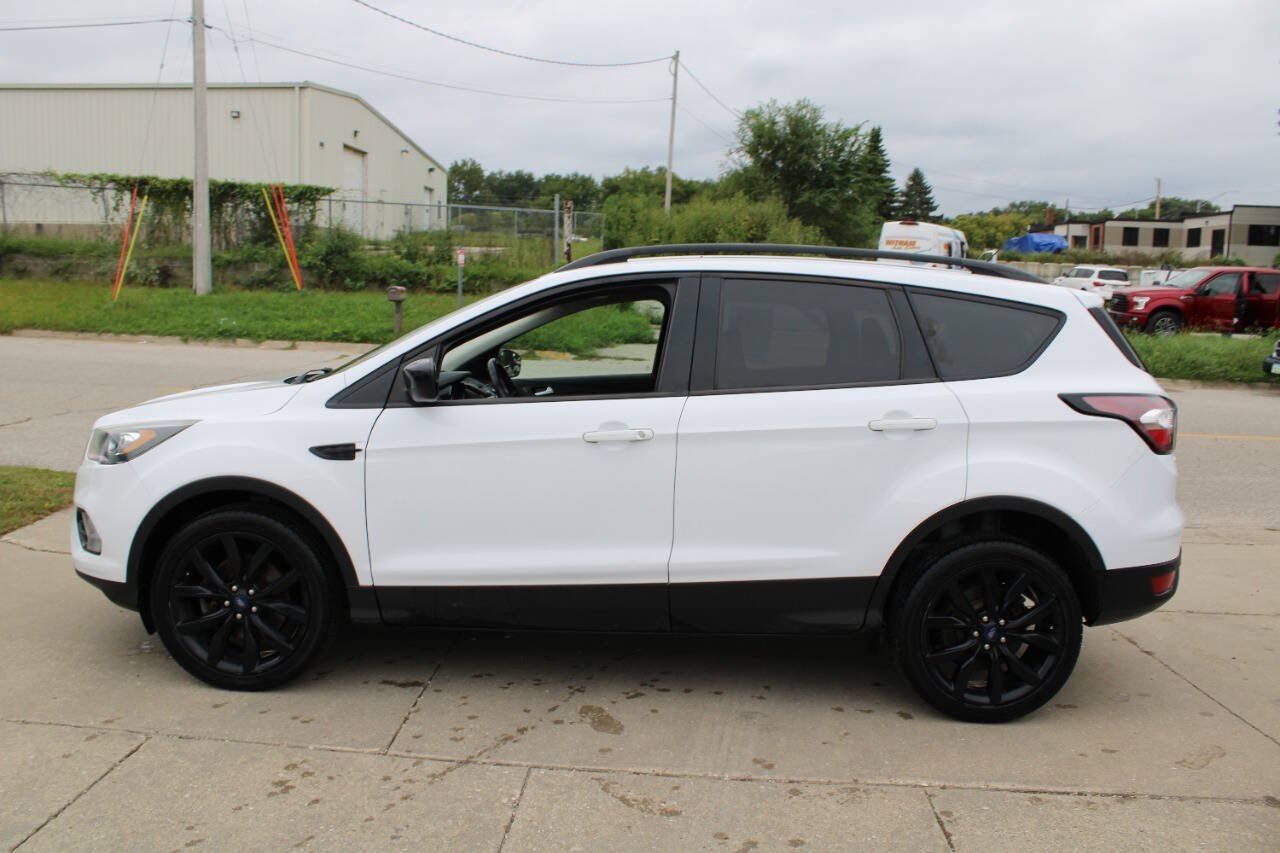 Used 2018 Ford Escape SE w/ SE Sport Appearance Package AWD/4WD image 5