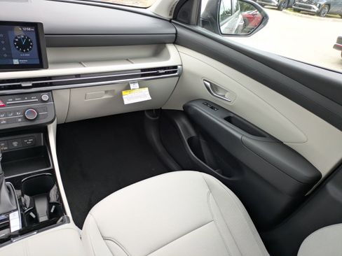 New 2026 Hyundai Tucson SE FWD image 17