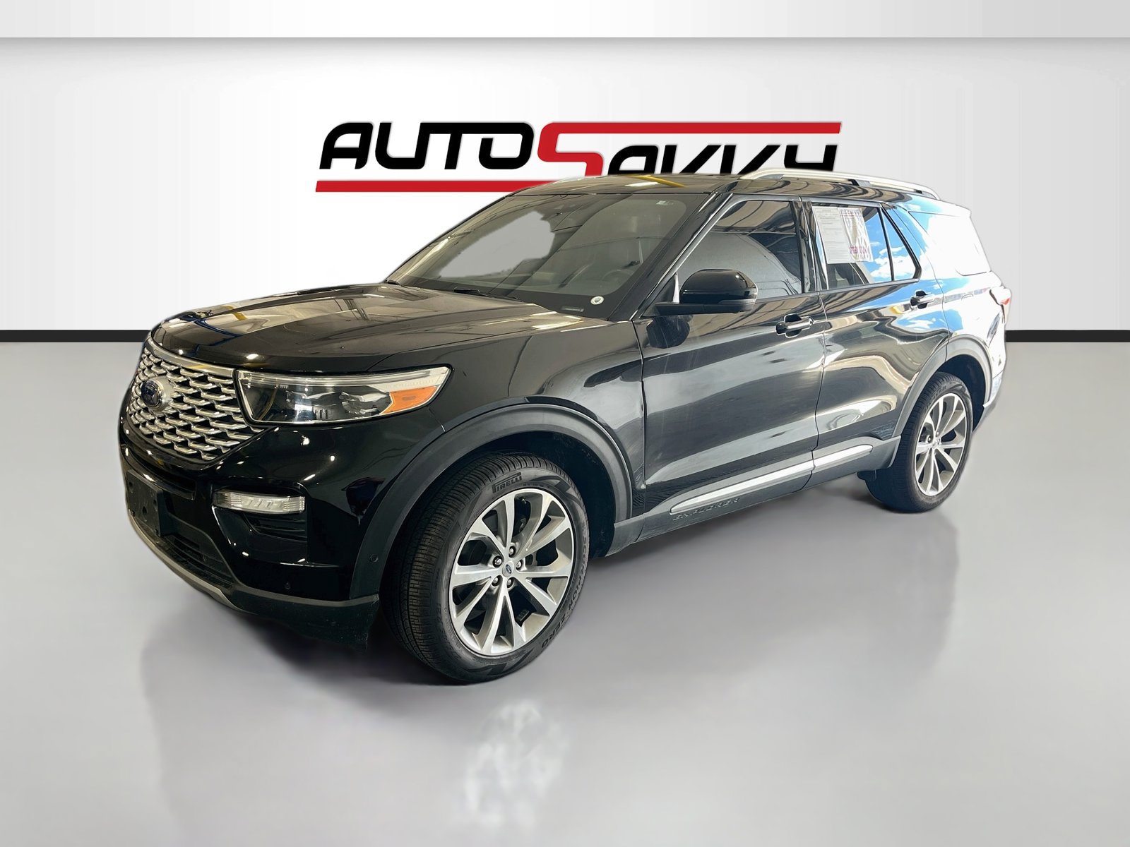 Used 2021 Ford Explorer Platinum w/ Equipment Group 601A AWD/4WD image 3