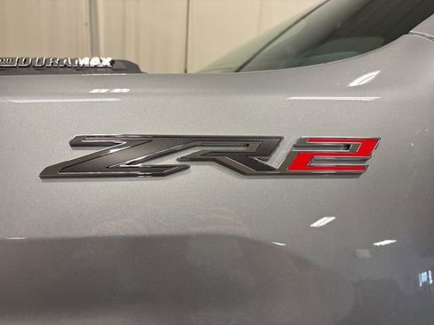 Used 2025 Chevrolet Silverado 2500 ZR2 w/ Technology Package AWD/4WD image 14