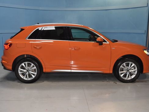 Certified 2025 Audi Q3 2.0T Premium Plus w/ Premium Plus Package image 22