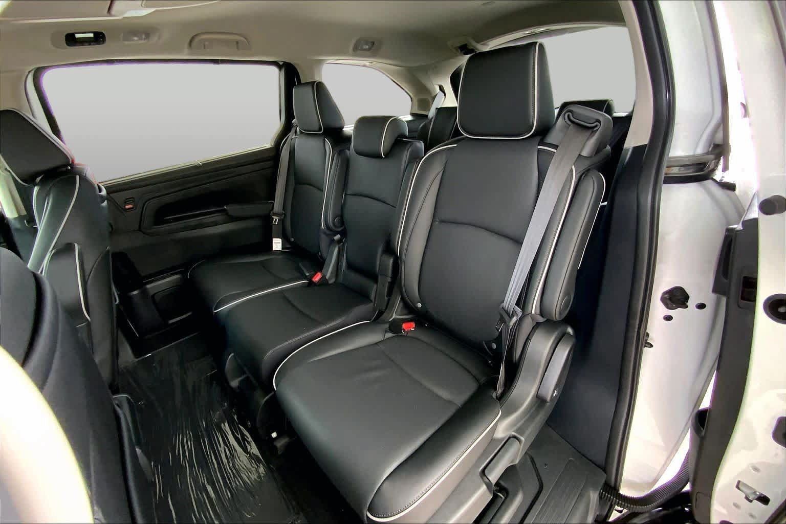 New 2026 Honda Odyssey Elite image 8