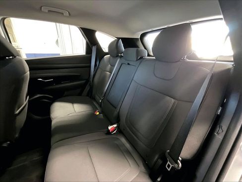 Used 2025 Hyundai Tucson SE AWD/4WD image 15