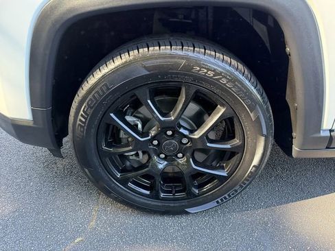 Used 2025 Jeep Compass Latitude w/ Altitude Special Edition AWD/4WD image 41