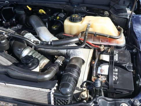 Used 2011 Ford F250 Lariat w/ Lariat Interior Pkg image 16