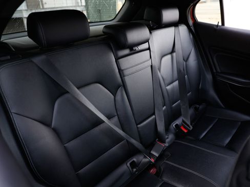 Used 2018 Mercedes-Benz GLA 250 image 17