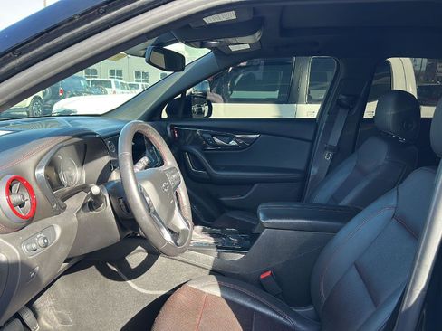 Used 2020 Chevrolet Blazer RS image 2