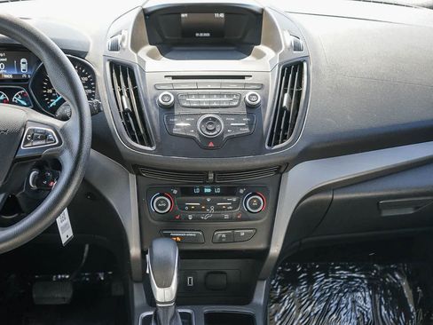 Used 2018 Ford Escape SE image 12