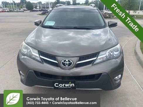 Used 2013 Toyota RAV4 XLE AWD/4WD image 9
