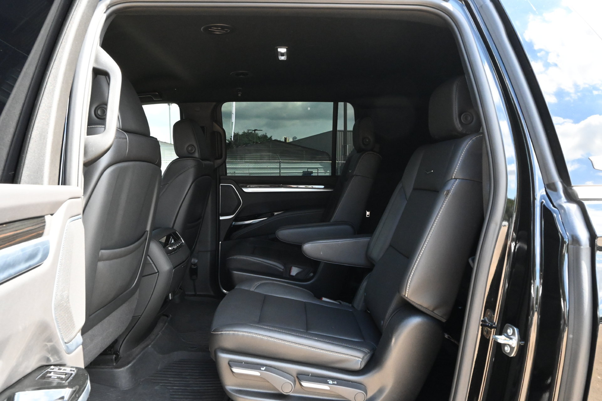 Certified 2026 Cadillac Escalade ESV 2WD image 19