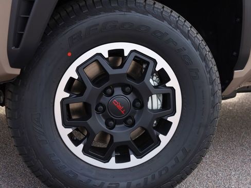 New 2026 Toyota Tacoma TRD Off-Road image 3