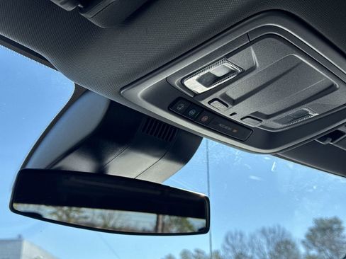 Used 2024 Chevrolet Silverado 1500 LT image 27