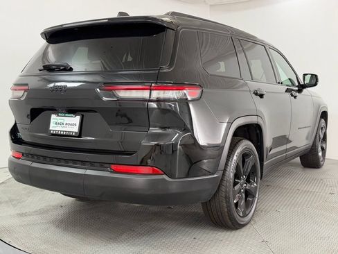 Used 2023 Jeep Grand Cherokee L Laredo AWD/4WD image 9